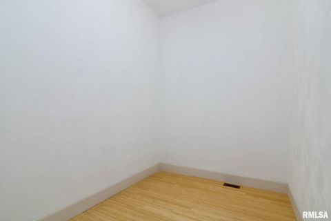 Tiny photo for 12 Clear Lake Drive, Centralia, IL 62081 (MLS # EB460184)