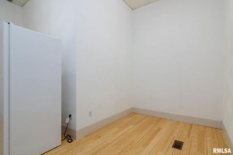 Tiny photo for 12 Clear Lake Drive, Centralia, IL 62801 (MLS # EB460184)