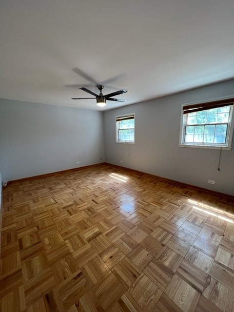 Glenview, Illinois 60026, United States, 3 Bedrooms Bedrooms, ,3 BathroomsBathrooms,Residential,Active,240403