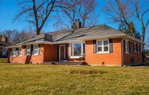 Tiny photo for 5536 Howard Avenue, La Grange Highlands, IL 60525 (MLS # 12597002)