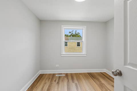 Tiny photo for 852 Colonial Drive #E, Wheeling, IL 60090 (MLS # 12736542)