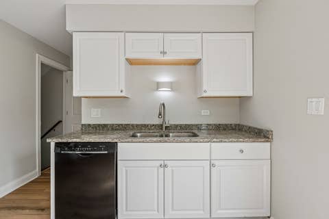 Tiny photo for 852 Colonial Drive #E, Wheeling, IL 60090 (MLS # 12736542)