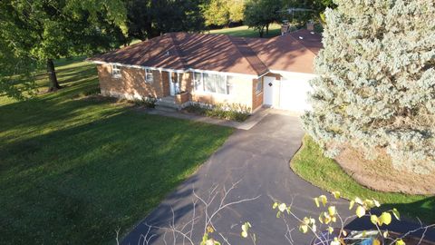 Tiny photo for 223 Barreville Road, McHenry, IL 60050 (MLS # 12488794)