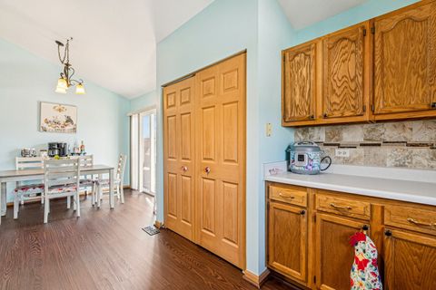 Tiny photo for 43144 N Lake Avenue, Antioch, IL 60002 (MLS # 12608149)