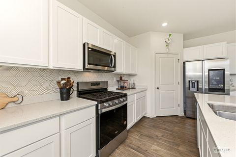 Tiny photo for 2643 Seeley Street, Yorkville, IL 60560 (MLS # 12608123)