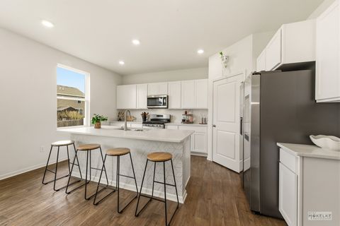 Tiny photo for 2643 Seeley Street, Yorkville, IL 60560 (MLS # 12608123)