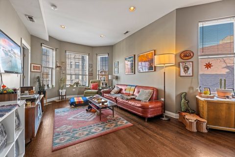 Tiny photo for 3243 W EVERGREEN Street #2, Chicago, IL 60651 (MLS # 12582740)