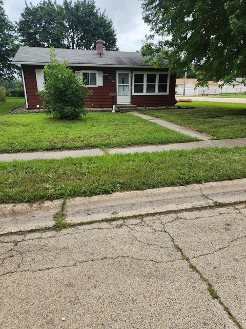 Tiny photo for 1702 19th Avenue, Sterling, IL 61081 (MLS # 12722421)