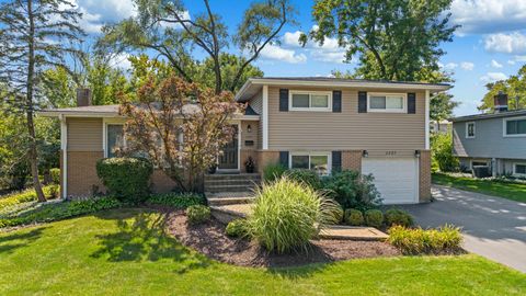 Photo of 1327 Central Avenue, Deerfield, IL 60015 (MLS # 12598922)