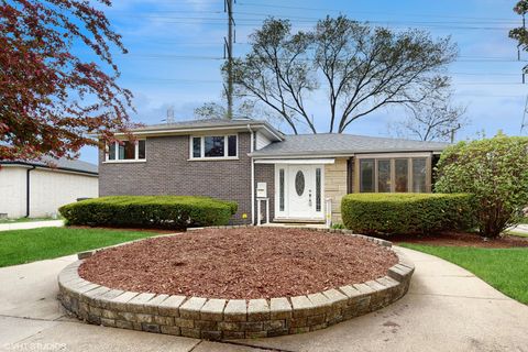 9410 Leamington Street Skokie IL 60077