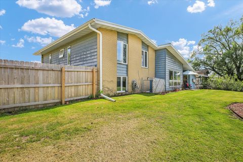 Tiny photo for 1520 S Pointe Drive, Rantoul, IL 61866 (MLS # 12626007)