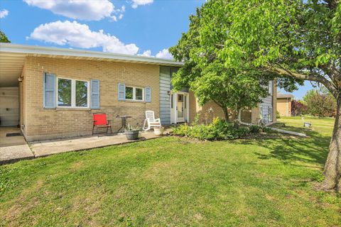 Tiny photo for 1520 S Pointe Drive, Rantoul, IL 61866 (MLS # 12626007)