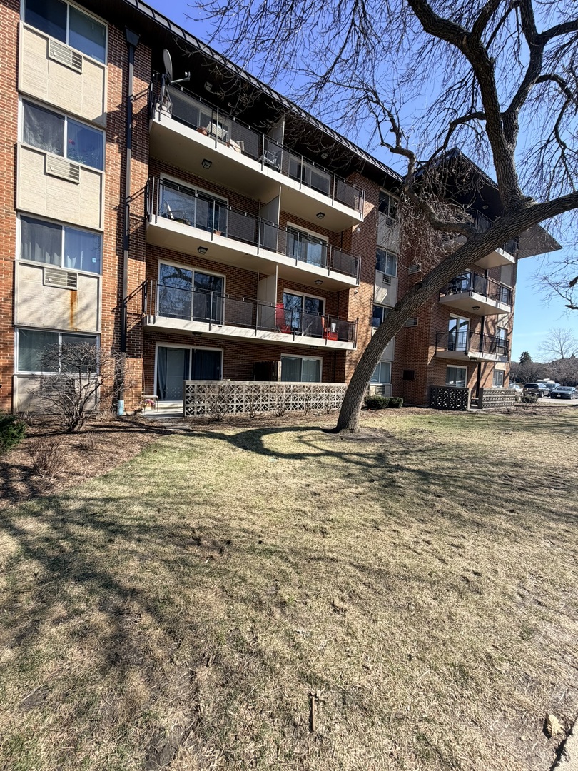 2230 S Goebbert Road 139