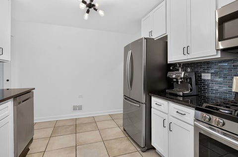 Tiny photo for 14 Walnut Road, Glen Ellyn, IL 60137 (MLS # 12653942)