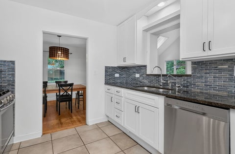 Tiny photo for 14 Walnut Road, Glen Ellyn, IL 60137 (MLS # 12653942)