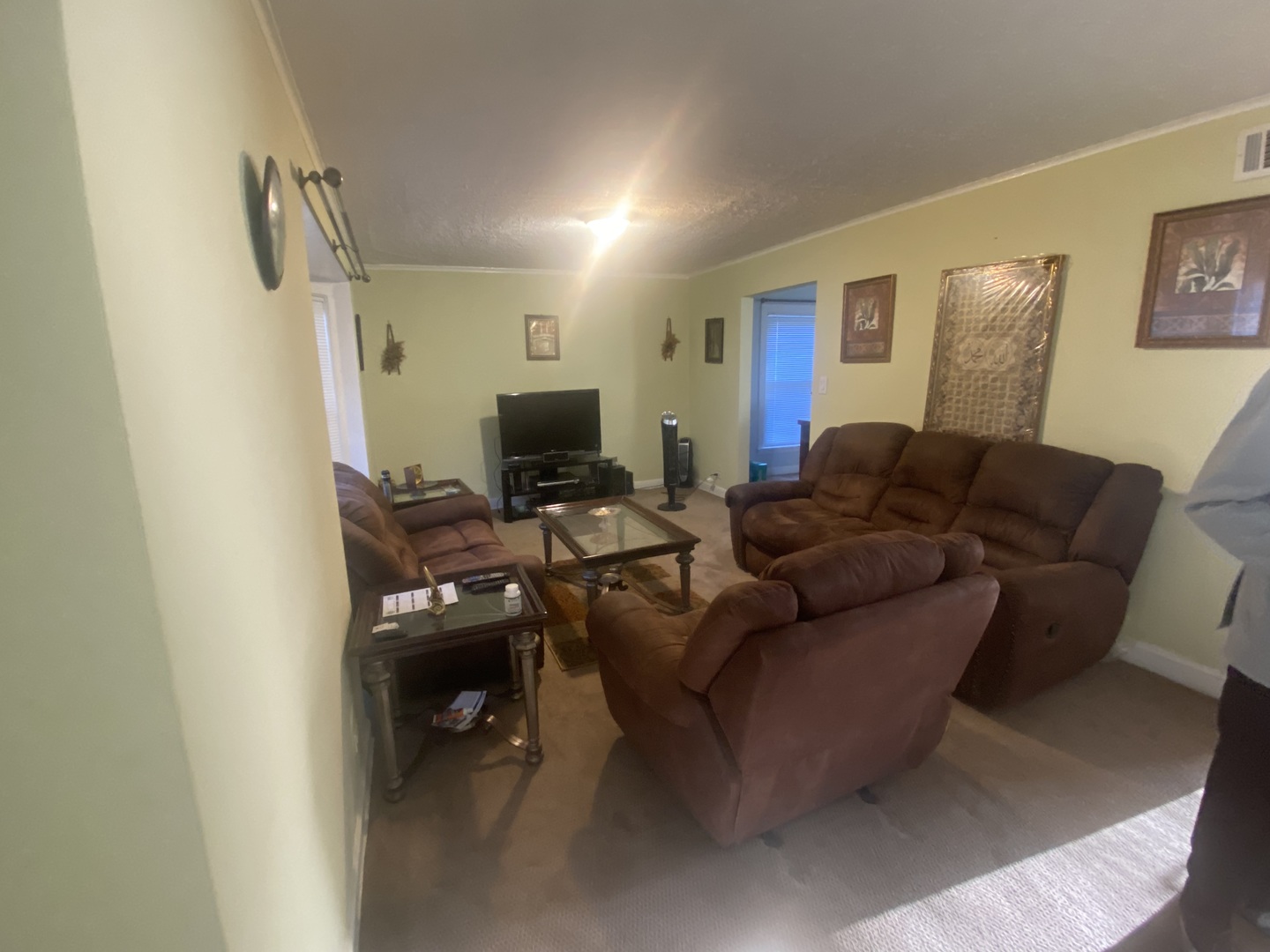 6414 N CHRISTIANA Avenue