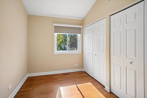 Tiny photo for 612 Armstrong Court, Buffalo Grove, IL 60089 (MLS # 12771117)