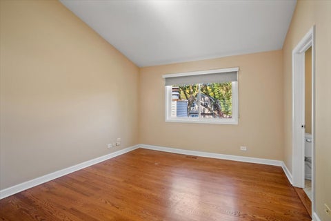 Tiny photo for 612 Armstrong Court, Buffalo Grove, IL 60089 (MLS # 12771117)