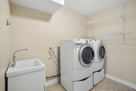 Tiny photo for 612 Armstrong Court, Buffalo Grove, IL 60089 (MLS # 12771117)