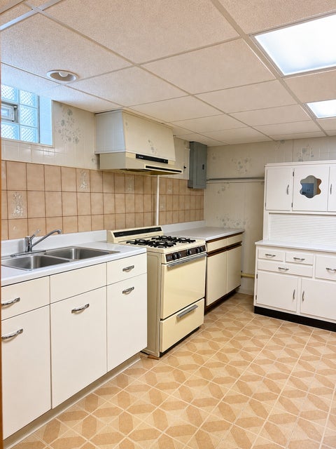 Tiny photo for 174 Linden Lane, Chicago Heights, IL 60411 (MLS # 12760846)