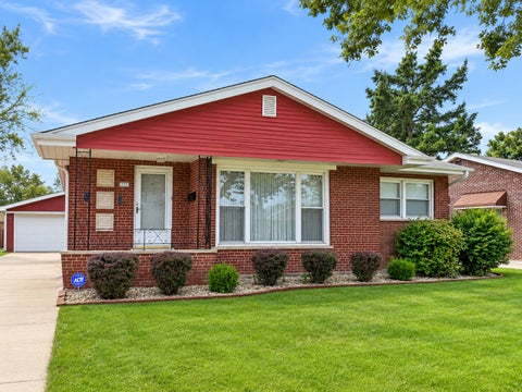 Photo of 174 Linden Lane, Chicago Heights, IL 60411 (MLS # 12760846)