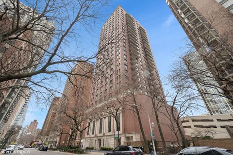 1122 N Dearborn Street 10A Chicago IL 60610
