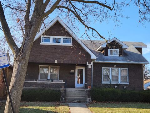 Photo of 1822 N Mulligan Avenue, Chicago, IL 60639 (MLS # 12544880)