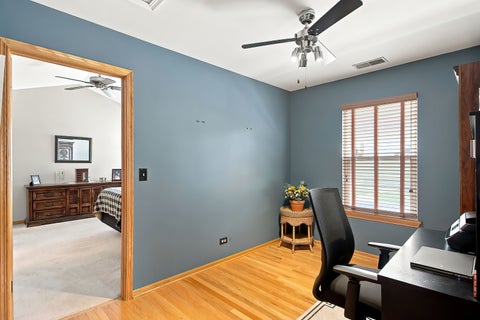 Tiny photo for 783 Manor Road, Crystal Lake, IL 60014 (MLS # 12689481)