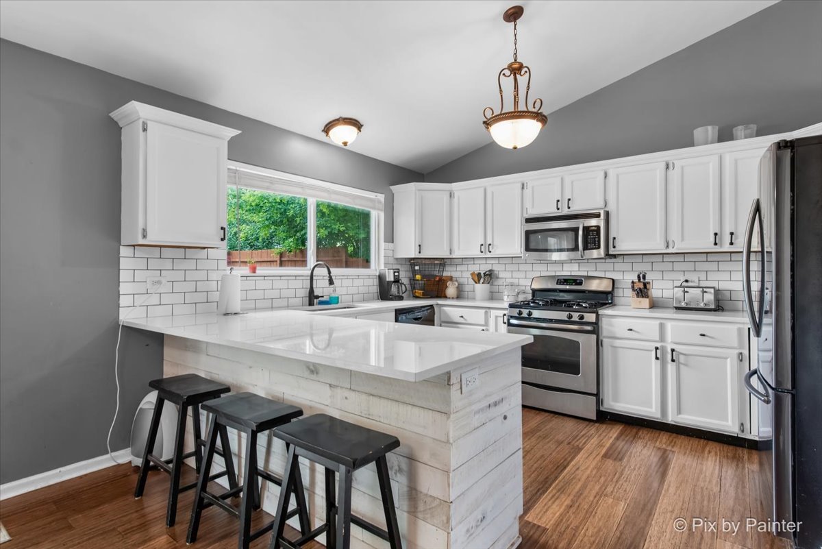 903 Pin Oak Circle