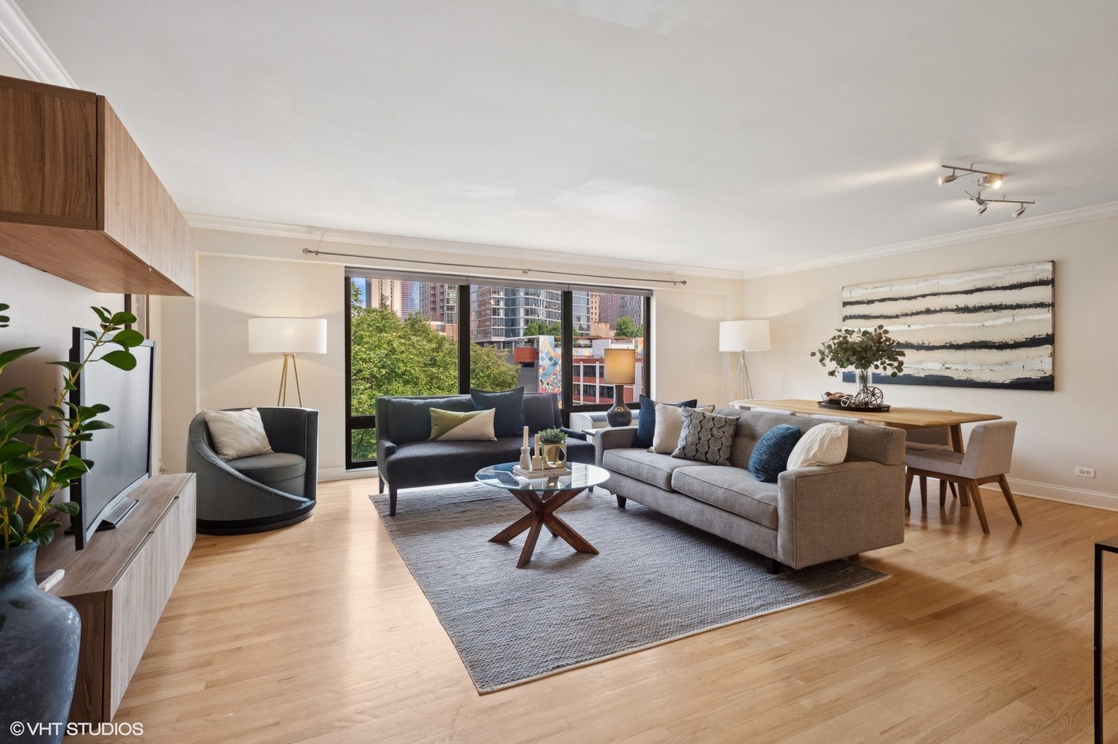 1143 S Plymouth Court 604