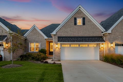 Tiny photo for 1409 Notting Hill Drive, Lemont, IL 60439 (MLS # 12475620)