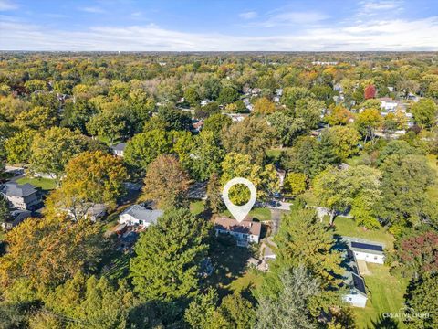 Tiny photo for 28w671 Rogers Avenue, Warrenville, IL 60555 (MLS # 12488494)