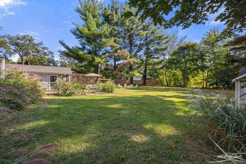 Tiny photo for 28w671 Rogers Avenue, Warrenville, IL 60555 (MLS # 12488494)