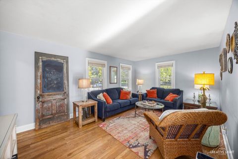 Tiny photo for 28w671 Rogers Avenue, Warrenville, IL 60555 (MLS # 12488494)