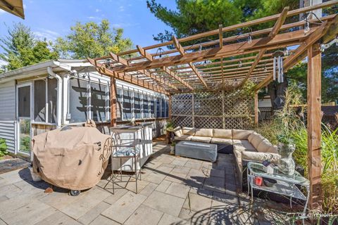 Tiny photo for 28w671 Rogers Avenue, Warrenville, IL 60555 (MLS # 12488494)