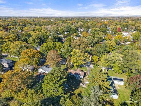 Tiny photo for 28w671 Rogers Avenue, Warrenville, IL 60555 (MLS # 12488494)