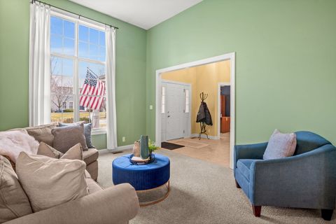 Tiny photo for 38W631 Callighan Place, Geneva, IL 60134 (MLS # 12589737)