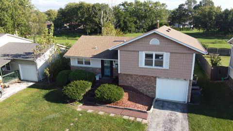 Tiny photo for 3411 Montmarte Avenue, Hazel Crest, IL 60429 (MLS # 12485636)