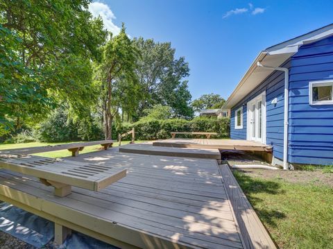 Tiny photo for 1122 Foster Avenue, Lake Bluff, IL 60044 (MLS # 12483337)