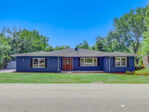 Tiny photo for 1122 Foster Avenue, Lake Bluff, IL 60044 (MLS # 12483337)