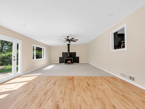 Tiny photo for 1122 Foster Avenue, Lake Bluff, IL 60044 (MLS # 12483337)