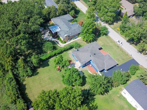 Tiny photo for 1122 Foster Avenue, Lake Bluff, IL 60044 (MLS # 12483337)