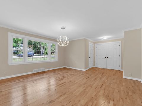 Tiny photo for 1122 Foster Avenue, Lake Bluff, IL 60044 (MLS # 12483337)