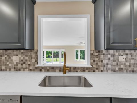 Tiny photo for 1122 Foster Avenue, Lake Bluff, IL 60044 (MLS # 12483337)