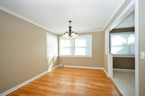 Tiny photo for 10461 Dorchester Street, Westchester, IL 60154 (MLS # 12489109)