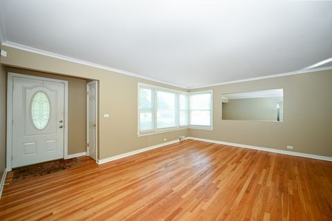Tiny photo for 10461 Dorchester Street, Westchester, IL 60154 (MLS # 12489109)