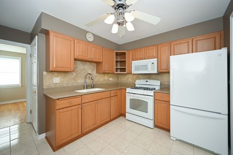 Tiny photo for 10461 Dorchester Street, Westchester, IL 60154 (MLS # 12489109)