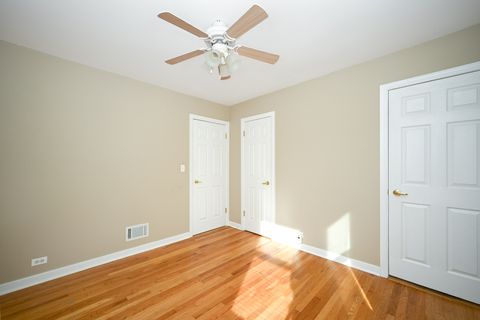 Tiny photo for 10461 Dorchester Street, Westchester, IL 60154 (MLS # 12489109)