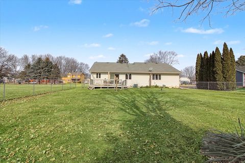 Tiny photo for 1816 Doris Road, Lake Holiday, IL 60548 (MLS # 12565049)