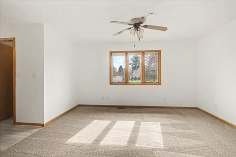 Tiny photo for 1816 Doris Road, Lake Holiday, IL 60548 (MLS # 12565049)